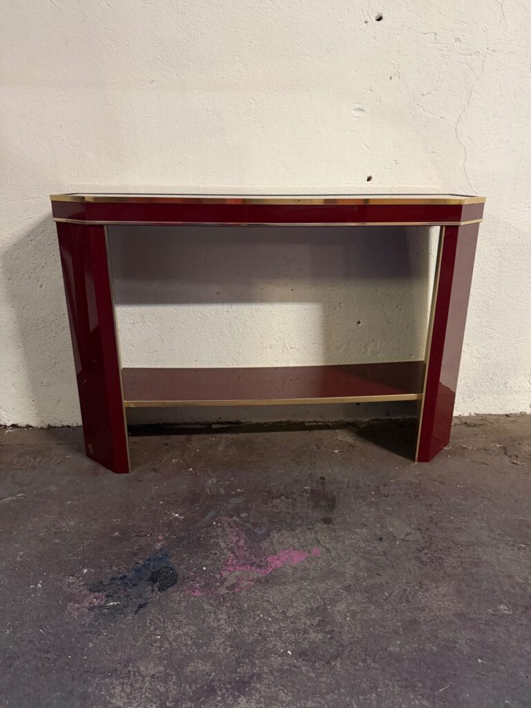 Console bordeaux Éric Maville