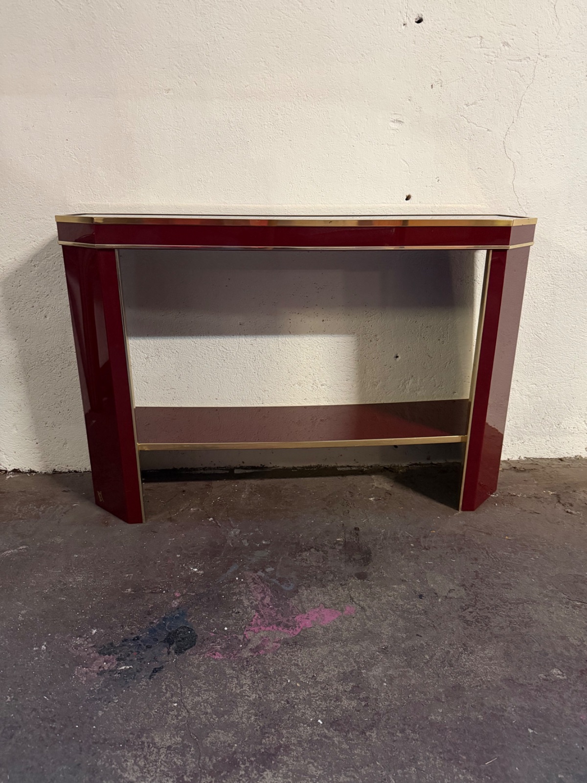 Console bordeaux Éric Maville