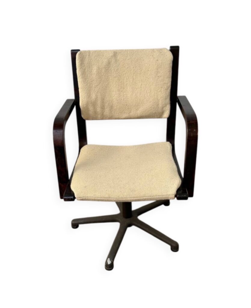 Chaise de bureau pivotante par Trio Raita