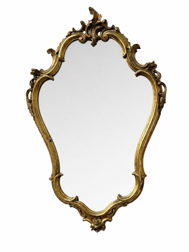 Miroir en bois doré